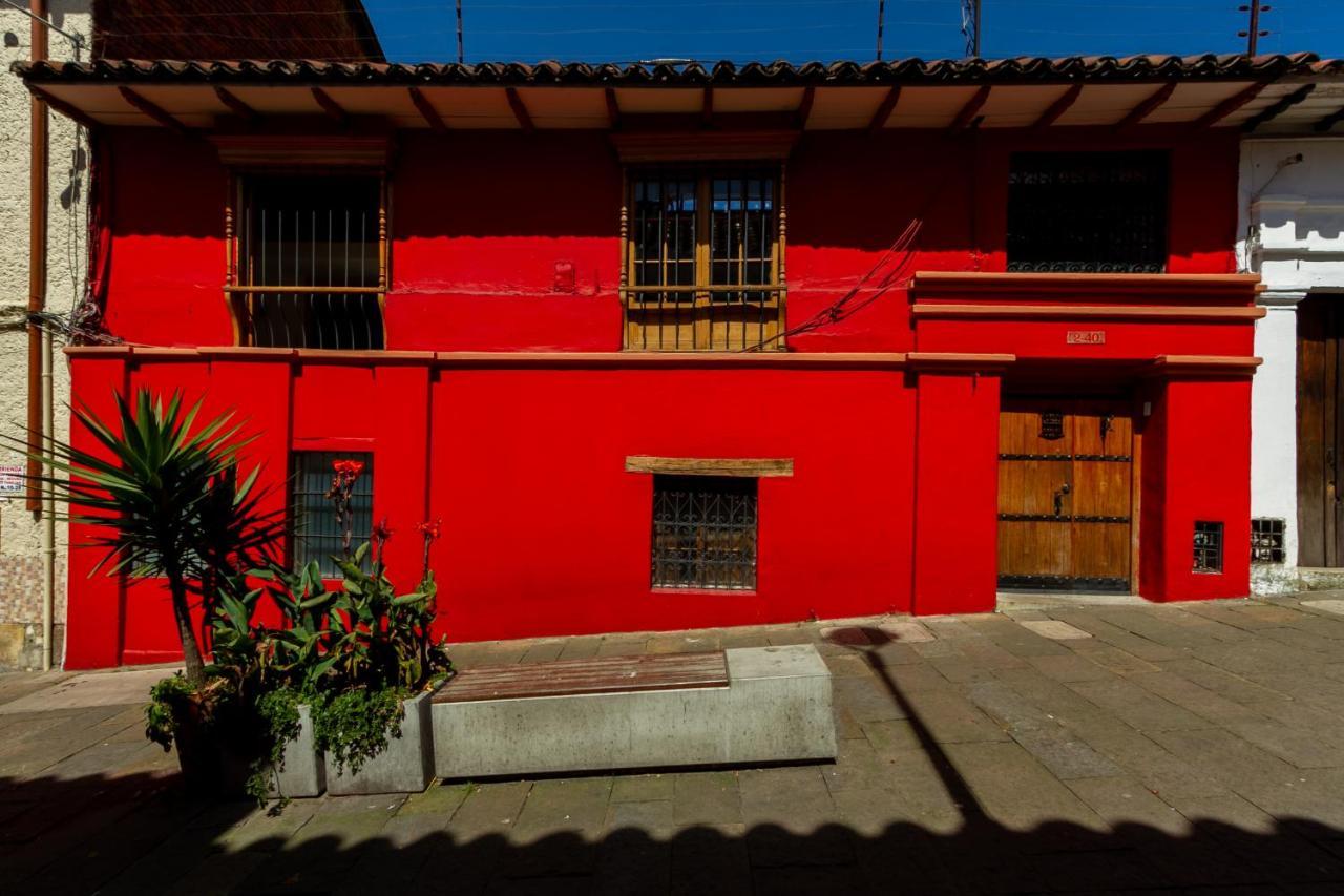 Apartaestudios La Candelaria Богота Экстерьер фото